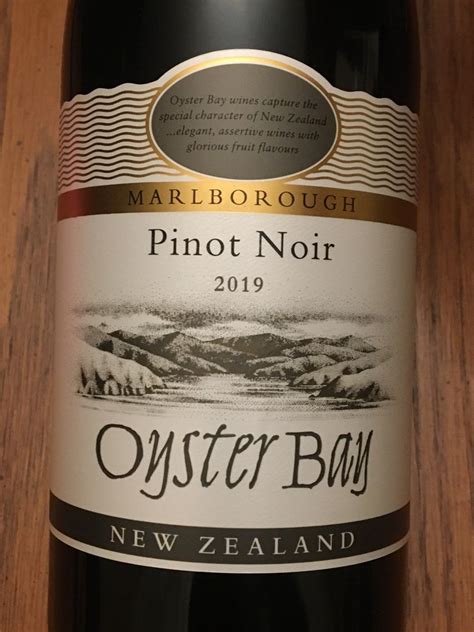 2019 Oyster Bay Pinot Noir New Zealand South Island Marlborough