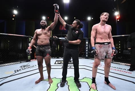 Wrestling Em Dia Curtis Blaydes Vence Alexander Volkov Por Pontos