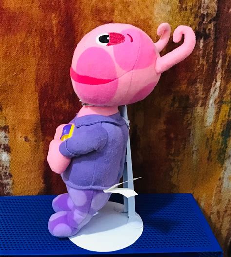 Fisher Price Backyardigans Uniqua Sweet Dreams Lights Up And Sings