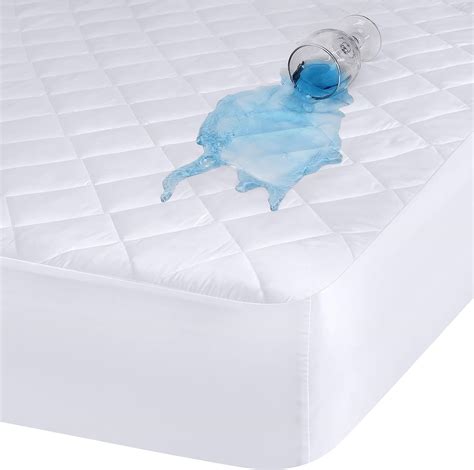 Utopia Bedding Quilted Fitted Waterproof Mattress Protector Double