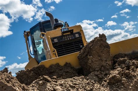 Caterpillar Reports Second Quarter Results Uk Plant Operators