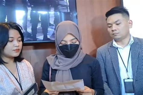 Dilaporkan Ke Polisi Oklin Fia Klaim Konten Jilat Es Krim Yang