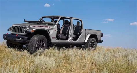 Removing Jeep Gladiator Doors Cape Coral Chrysler Dodge Jeep Ram