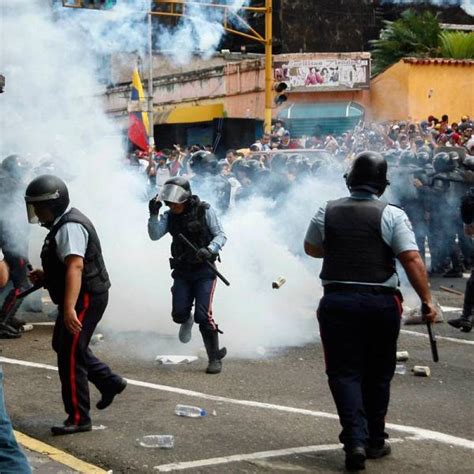 Marchas Y Enfrentamientos Marcan Primer Aniversario De Protestas En