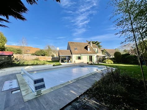 Fontenay les Briis Charmante maison de 7 pièces et sous sol total avec