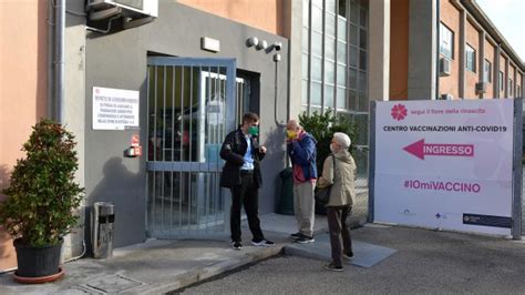 Covid Migliora La Situazione In Italia Fondazione Gimbe Da Cinque