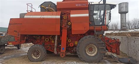 Срочно продам комбайн: 9 500 $ - Комбайн Чернігів на Olx