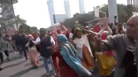 Noida Greater Noida Farmers March Towards Parliament Over Compensation