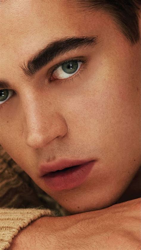 Hero Fiennes Tiffin Lockscreen Artofit