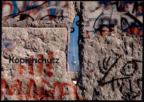 ÄLTERE POSTKARTE BERLIN BERLINER MAUER 1989 MAUERFALL FUNKTURM LE MUR