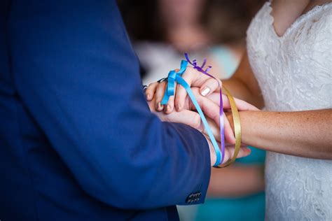 A Handfasting Wedding Ceremony The Complete 10 Part Guide Weddingful