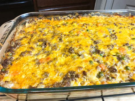 Hamburger And Potato Cheesy Casserole Catherines Plates