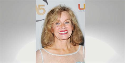 Y&R Alum & Veteran Actress Sharon Farrell Passes Away At 82