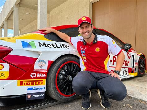 Metlife Patrocina Piloto Tila Abreu Em Corrida Da Stock Car Que