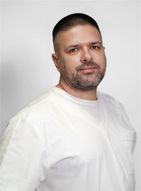 Ортопед травматолог Коновалов Юрий Вячеславович — «В надёжных руках»