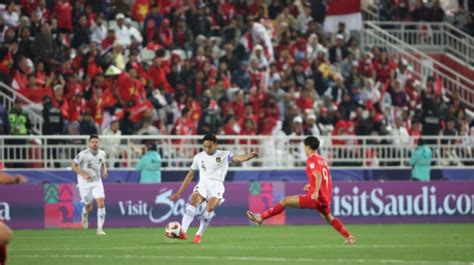 Adab Rizky Ridho Di Laga Timnas Indonesia Vs Australia Tuai Pujian