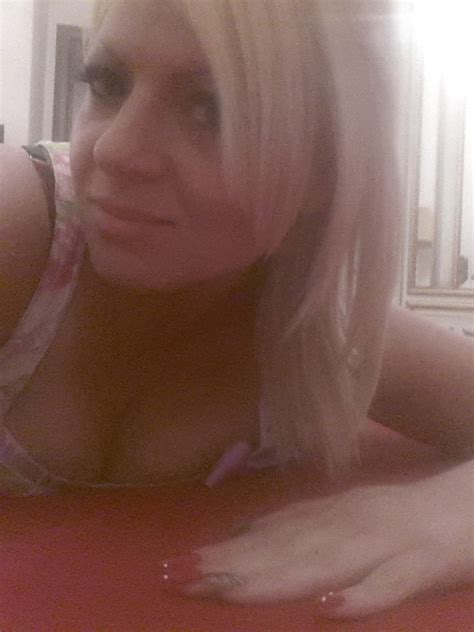 Laura Milf Romanian Porn Pictures Xxx Photos Sex Images Pictoa