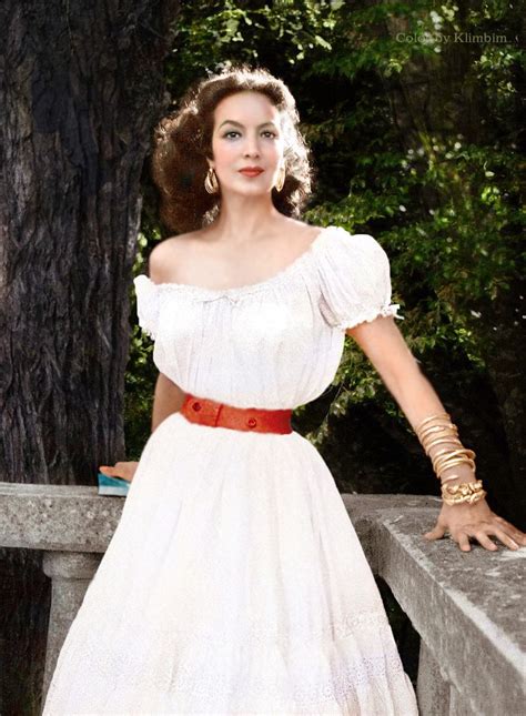 María Félix | Mexican fashion, Mexican dresses, Fashion