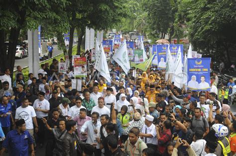 Pendaftaran Bakal Calon Gubernur Jatim Antara Foto