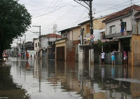 Vc No G1 NotÍcias Leitores Registram Chuva E Alagamentos Em São Paulo