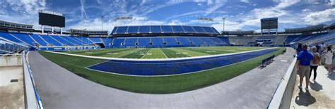 Look Kroger Field S New Video Boards Are Going In On