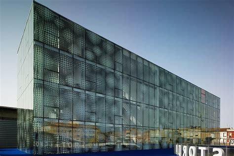 Create An Astonishing And Modern Facades Using Ceramic Printed Glass