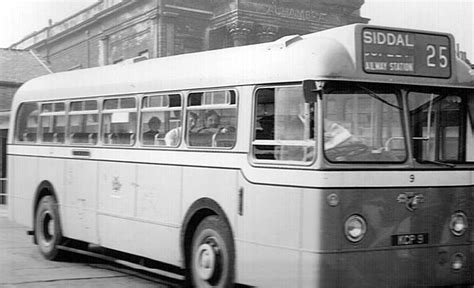 1958 Leyland Royal Tiger Worldmaster RT3 1 With A Weymann B42F Body