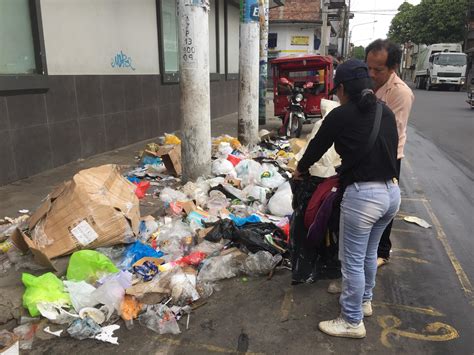 Loreto vecinos de Belén padecen por acumulación de basura PERU EL