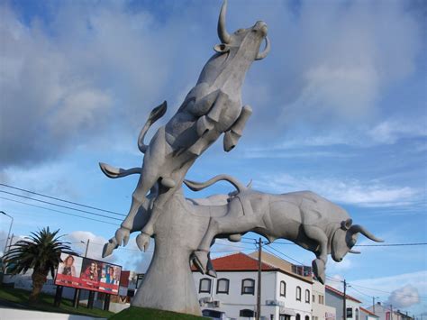 Retratos Da Ilha Terceira Monumento Ao Toiro