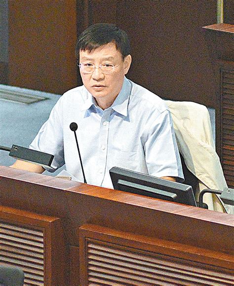 內會否決對曾鈺成不信任動議 香港文匯報