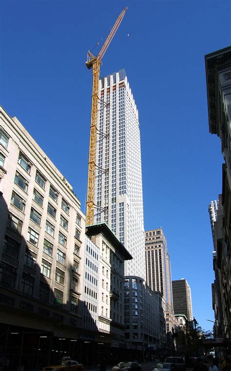 Langham Place Fifth Avenue Photo 291-932-375 - Stock Image - SKYDB