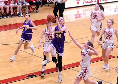 Bse Runs Past Lady Vandals In Second Half Vandalia Radio