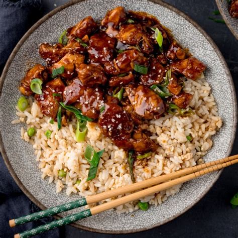 Crispy Sesame Chicken With A Sticky Asian Sauce Video Nicky S Kitchen