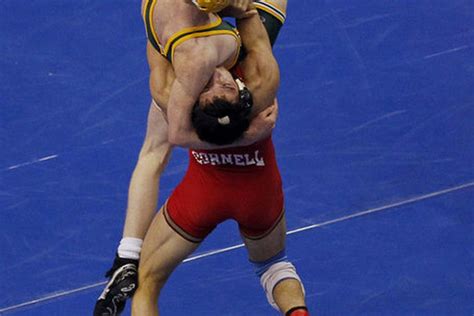 NCAA Wrestling Championships 2011: Anthony Robles, Penn State Rolling - Bloody Elbow