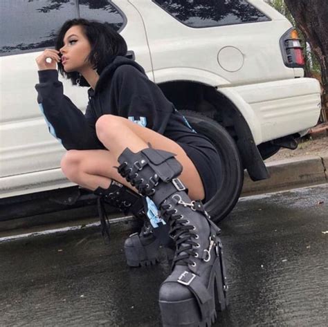 Maggie Lindemann 💜🎶💀😩🤪 Maggie Lindemann Grunge Boots Outfit Grunge Boots