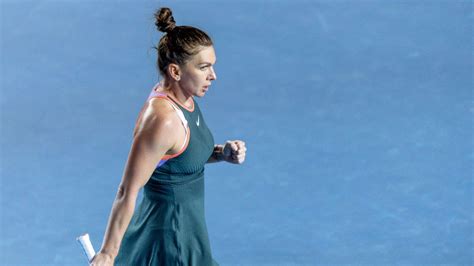 Simona Halep pregătiri intense pentru un nou turneu Alături de cine a