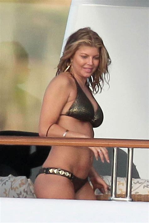 Fergie Bikini Photos Swimsuit Pictures Of The Singer Life And Style