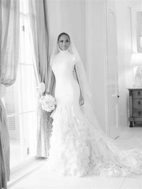 An Exclusive Look at Jennifer Lopez’s Wedding Dress | Vogue