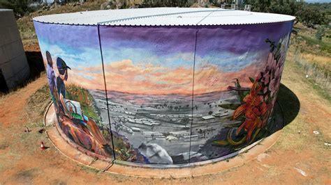 Cowra Water Tower Art