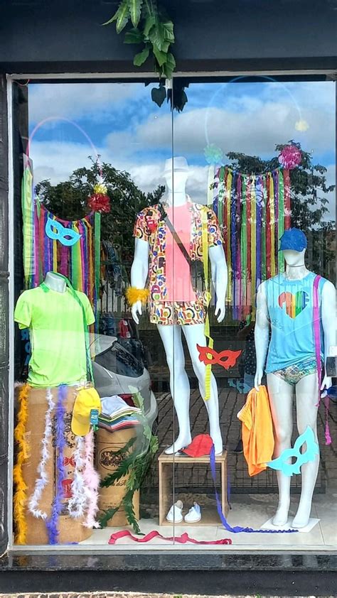 Vitrine Masculina De Carnaval Ideias Criativas E Gastando Pouco Em