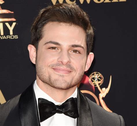 Zach Tinker Returns To The Young And The Restless Michael Fairman Tv