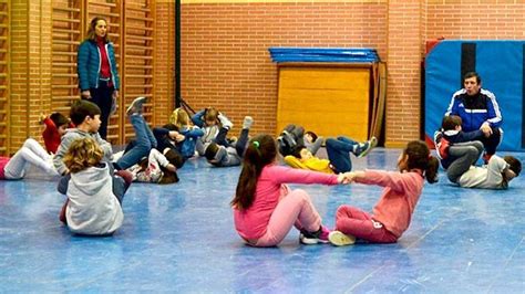 Un Programa Educativo Infantil Para Aprender A Caerse Sin Da Os