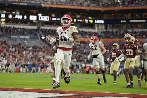 Playoff snub? Georgia beats Florida State by 60 | Whole Hog Sports