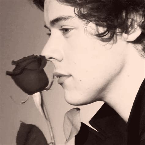 She s Not Afraid Harry Styles y tu HOT TERMINADA Página 14