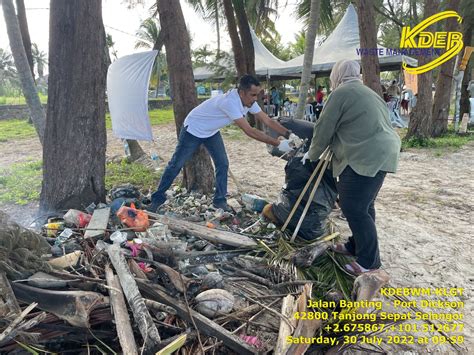 Kdeb Waste Management Program Gotong Royong Di Batu Laut