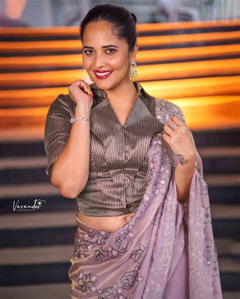 Anasuya Bharadwaj Bids Jabardasth Adieu In A Pink Tulle Saree