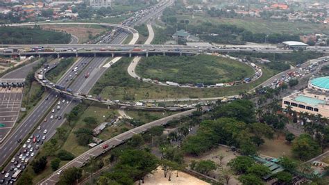 Transaksi Di Gerbang Tol Karang Tengah Dihilangkan Mulai Hari Ini