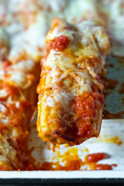 Cheesy Ground Beef Manicotti The Hungry Bluebird