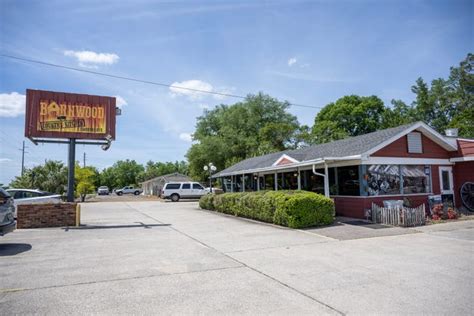 Mount Doras Barnwood Bbq Country Kitchen And Smokehouse Does It Right