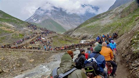 Amarnath Yatra Only For Days This Year Pilgrimage To Be Allowed Via